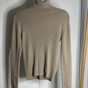 Holiday sweater The‎ Limited women’s Beige Turtleneck Sweater. Size large